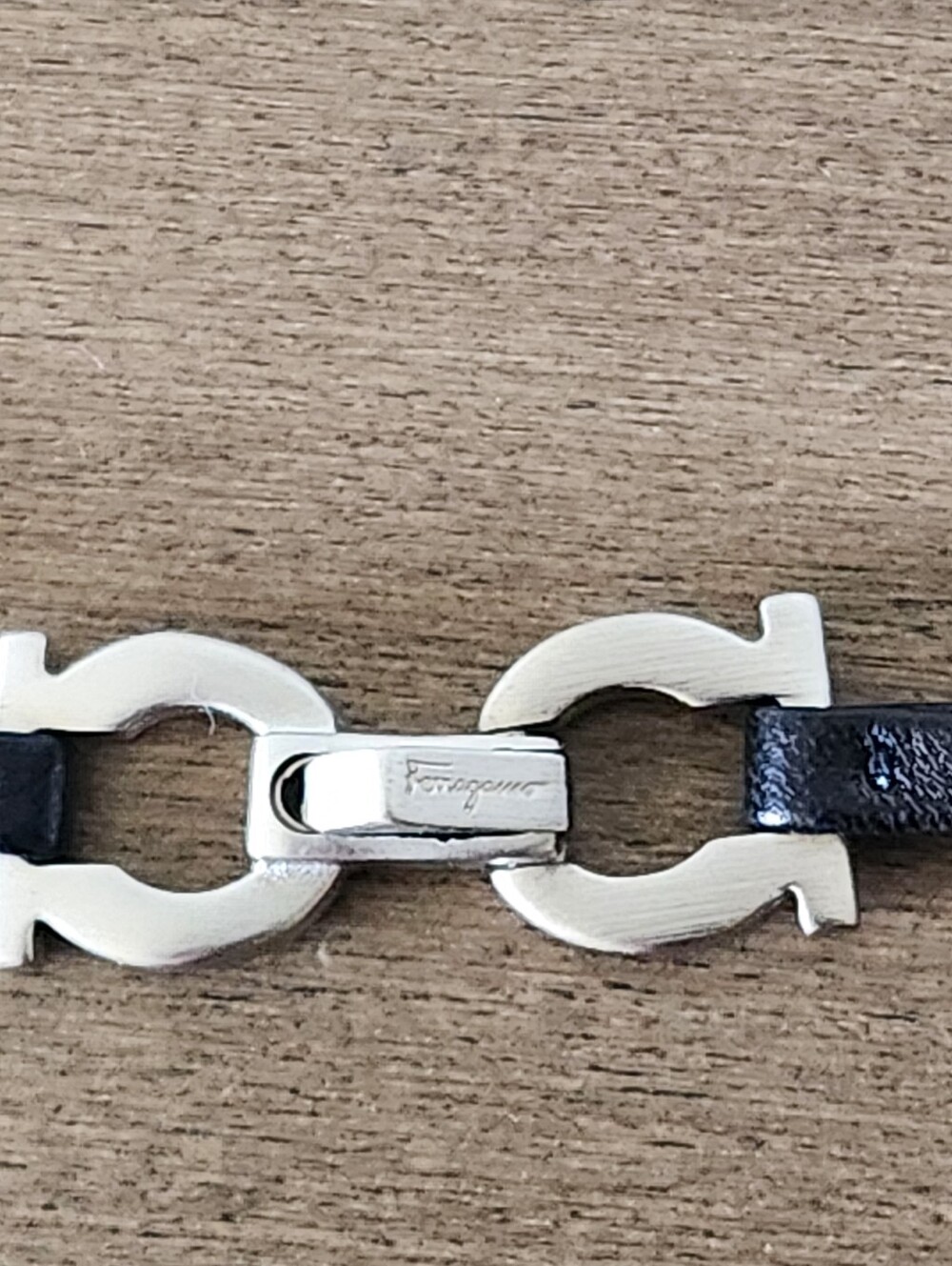 Salvatore Ferragamo Gancini Black Leather Choker / Double Wrap Bracelet + Box - Picture 5 of 8